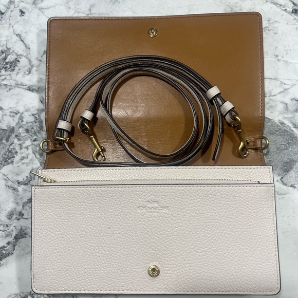 Coach Hayden Foldover Crossbody Clutch With Floral Bow Print 31587 - Picture 3 of 5